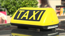 Štát sprísňuje podmienky pre taxikárov na Slovensku: Zákazník si bude môcť vybrať, akým jazykom má vodič hovoriť