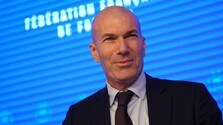 Francúzsku reprezentáciu povedie legenda. Deschampsa strieda Zidane