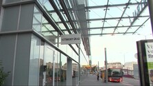 Spôsob zapisovania s. r. o. sa zmení. Podnikatelia budú potrebovať notára či advokáta a peniaze navyše
