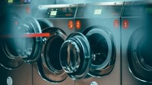 Svetový výrobca elektromotorov ukončí výrobu na Považí. O prácu prídu desiatky ľudí