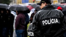Veľké množstvo platových taríf zamestnancov v polícii a na rezorte vnútra má byť nižšie ako minimálna mzda