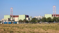 Obmedzená výroba v atómových elektrárňach v Maďarsku a Rumunsku zvyšuje ceny elektriny aj na Slovensku