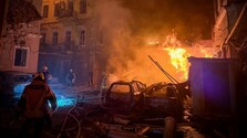 Nočné ruské útoky na Ukrajinu si vyžiadali obete. V Charkove zasiahli obytné domy, zranených hlásia aj z Odesy