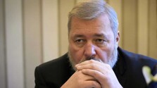 Putin Ukrajinu nemôže dobyť, iba zničiť, myslí si nositeľ Nobelovej ceny Muratov. Na rozkoly medzi ruskými elitami neverí