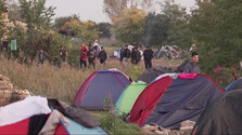 Slovensko migrantov prijímať nechce, zahraničných pracovníkov však potrebuje. Vláda pripúšťa ich ďalší nábor