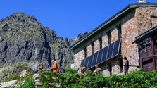Tatry chcú odmeniť turistov, ktorí platia daň z ubytovania. Môžu ušetriť na vstupnom aj na poistení do hôr
