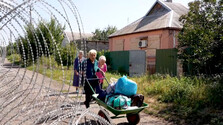 Donbas sa stáva neobývateľným. Ruské útoky nútia posledných obyvateľov odísť, pri evakuácii bol aj štáb STVR