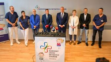 Špecialisti NÚDCH vyhodnocujú možnosti ďalšieho postupu pri siamských dvojčatách