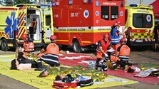 Tiene v oblakoch: Na východe Slovenska si záchranné zložky vyskúšali simuláciu pádu dronu