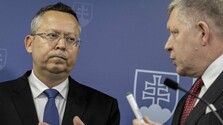 Dlh Slovenska rastie. Vláda zatiaľ návrh vyrovnaného rozpočtu nepredložila. Rozpočtová rada varuje pred porušením ústavného záko