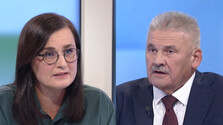 J. Richter: Premiér vyhlásením o NATO nabáda na väčšiu snahu o mier. Podľa Z. Mesterovej ide o bezpečnostnú hrozbu