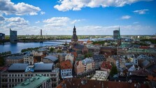 Lotyšsko zablokovalo vyradenie dvoch ruských podnikateľov zo sankčného zoznamu EÚ