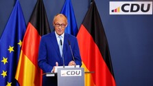 Merz sa nevzdá postu nemeckého kancelára, chce pokračovať v reformách. Výsledok vo voľbách označil za katastrofu
