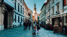 Na Slovensku merali kvalitu života: Najviditeľnejší rozdiel medzi mestami bol v nádeji dožitia a ponuke práce