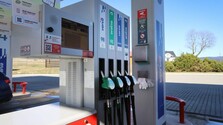 Nafta už takmer prekročila hranicu dvoch eur za liter. Ceny palív dosahujú úroveň zo začiatku ruskej invázie