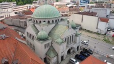 Unikátna kupola, secesná výzdoba a farebné maľby. Trenčianska synagóga patrí k architektonickým skvostom Slovenska