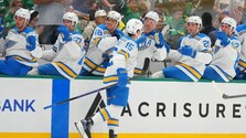 Dvorský otvoril strelecký účet Slovákov v novom ročníku NHL, stal sa aj hviezdou zápasu