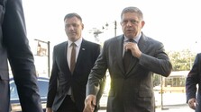 T. Taraba podmieňuje podporu štátneho rozpočtu skorším zrušením transakčnej dane. Peniaze na to podľa neho existujú