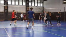 Asi pätina stredoškolákov v Banskobystrickom kraji na telesnej dlhodobo necvičí. Župa ich chce motivovať