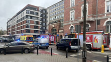 Ďalší útok na škole v Poľsku: Dvadsaťjedenročná študentka zranila tri ženy, útočníčku zadržala polícia