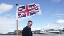 Návrat Veľkej Británie do EÚ? Premiér Burnham chce prehodnotiť vzťah s kontinentom, podporuje to aj verejnosť