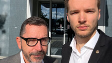 Páry rovnakého pohlavia zo Slovenska sa súdia so štátom, ich príbeh zaujal britský The Guardian