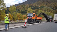 Na dolnej Orave obnovujú naraz železnicu aj cestu. Obyvateľom tak komplikuje život zhoršená doprava