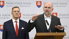 Prieskum Infostatu: Víťazom Smer, Kollár po spojení so Sulíkom výrazne poskočil