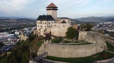 Trenčiansky kraj zažil rímske légie aj vládu Matúša Čáka. O post župana tam zabojujú štyria kandidáti
