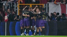 Liga majstrov: Ťahákom kola je duel medzi PSG a Barcelonou, Slovan sa predstaví na ihrisku AS Rím