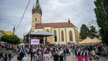 Obce by mohli za hudbu na podujatiach platiť jednoduchšie. Samosprávy sa inšpirovali českým modelom