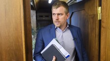 Možnou náhradou za Filipa Kuffu na poste ministra by mohol byť Štefan Kuffa, myslí si politológ