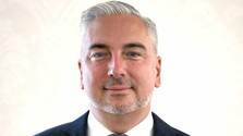 Na čele Košického kraja zostane Rastislav Trnka, v tesnom súboji porazil Mariána Porvažníka