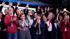 V Srbsku sa víťazná Študentská listina pripravuje na zostavenie vlády, hoci jej chýba líder aj jasná hierarchia