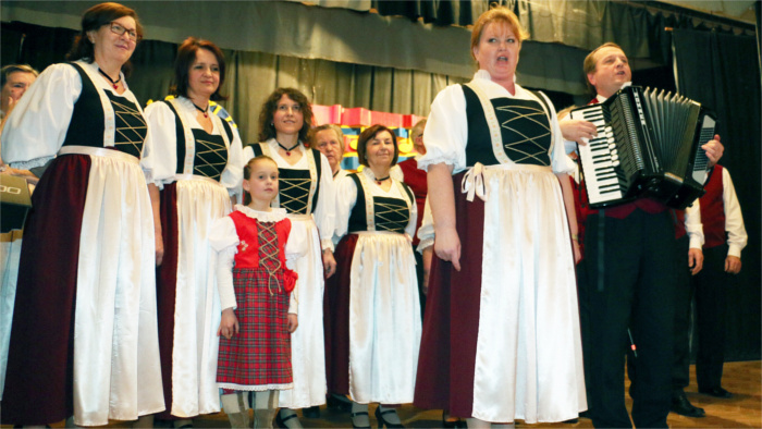 Súzvuky spevácke karpatskí Nemci_TASR.jpg