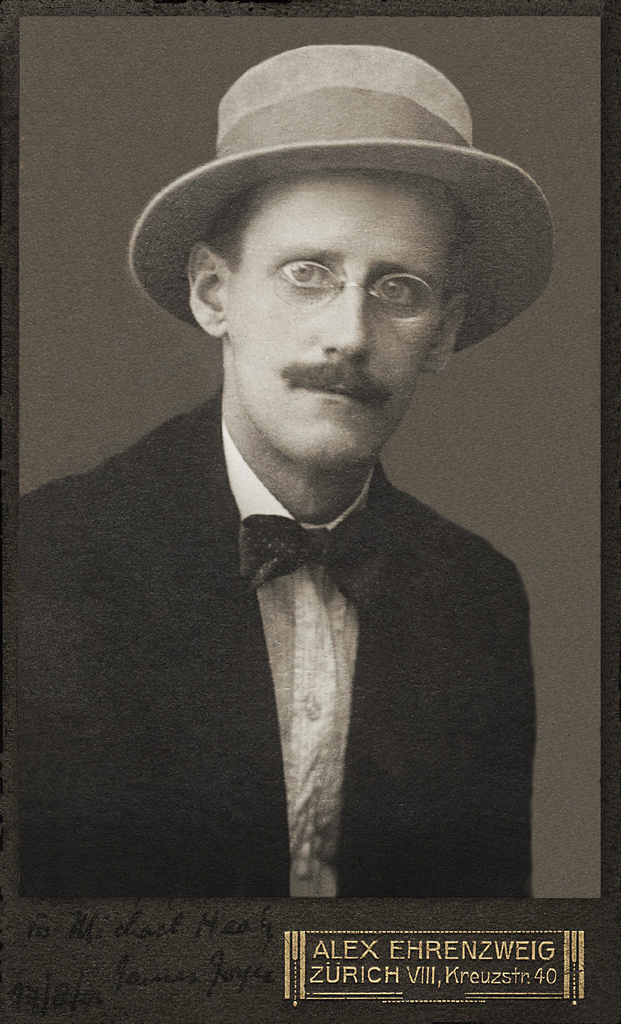 wiki James_Joyce_by_Alex_Ehrenzweig,_1915_restored.jpg