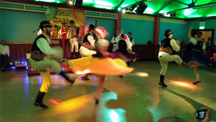 Ostroha folklor tanec_FS Ostroha.jpg