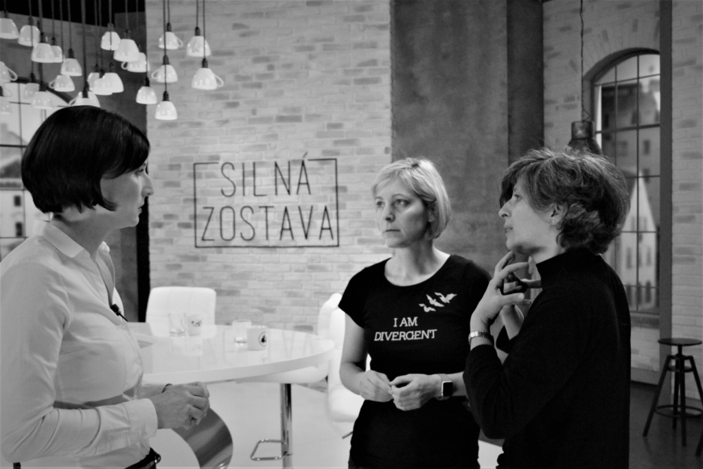 Silna zostava_O. Bakova, A. Horecna, L. Stanek.jpg