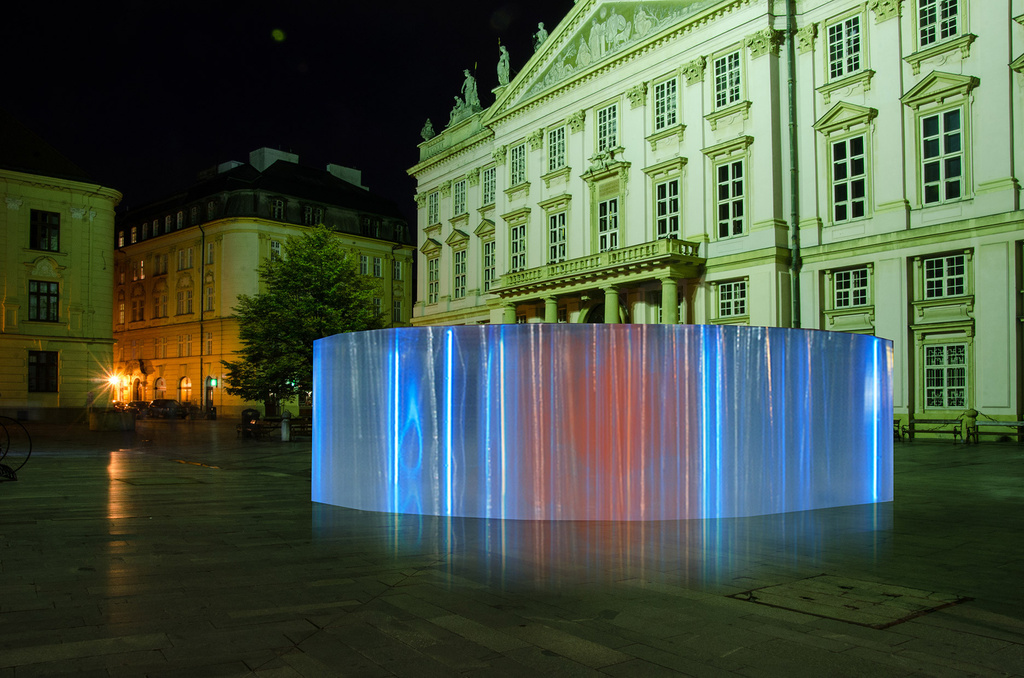 Pavel Korbička_Labyrint1_Primaciálne námestie.jpg