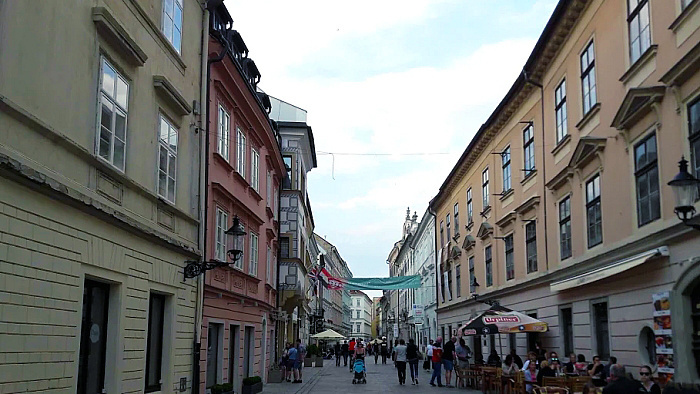 bratislava-strasse Karpatenblatt.jpg