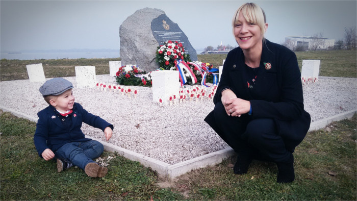 vojnovi veterani veterans pamatnik_Zuzana Botikova.jpg