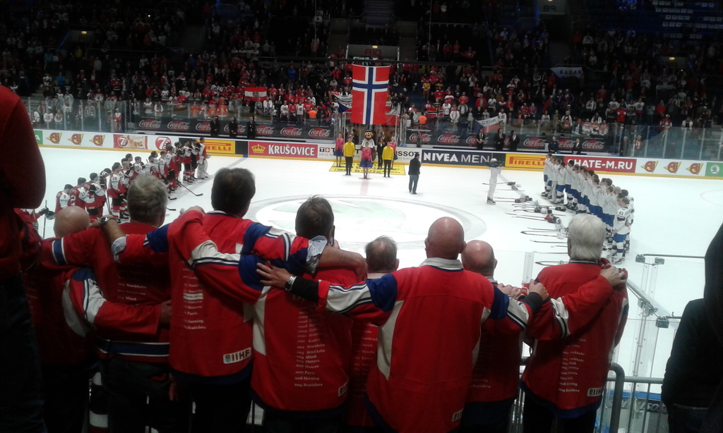 nori_norway_fans_hockey_RSI.jpg