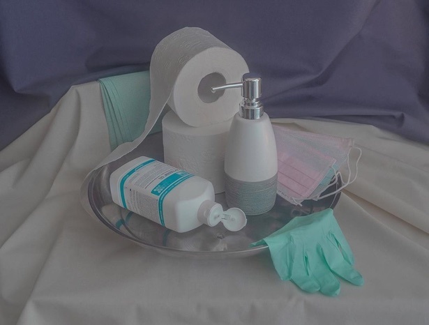 Kamila Valešová_09_Still-life of April 2020.jpg