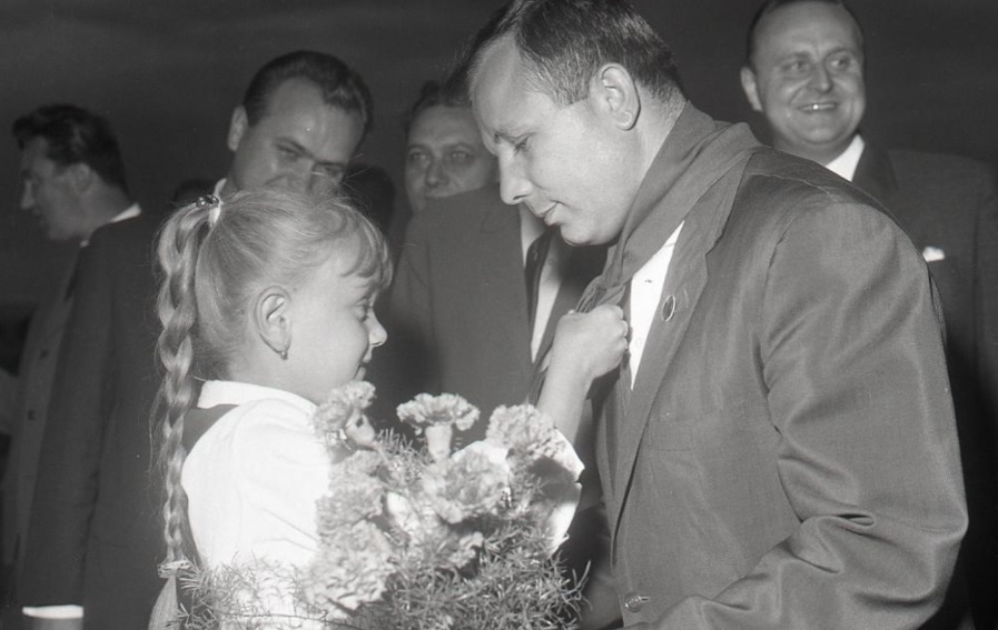 Gagarin v Kosiciach_1966.jpg