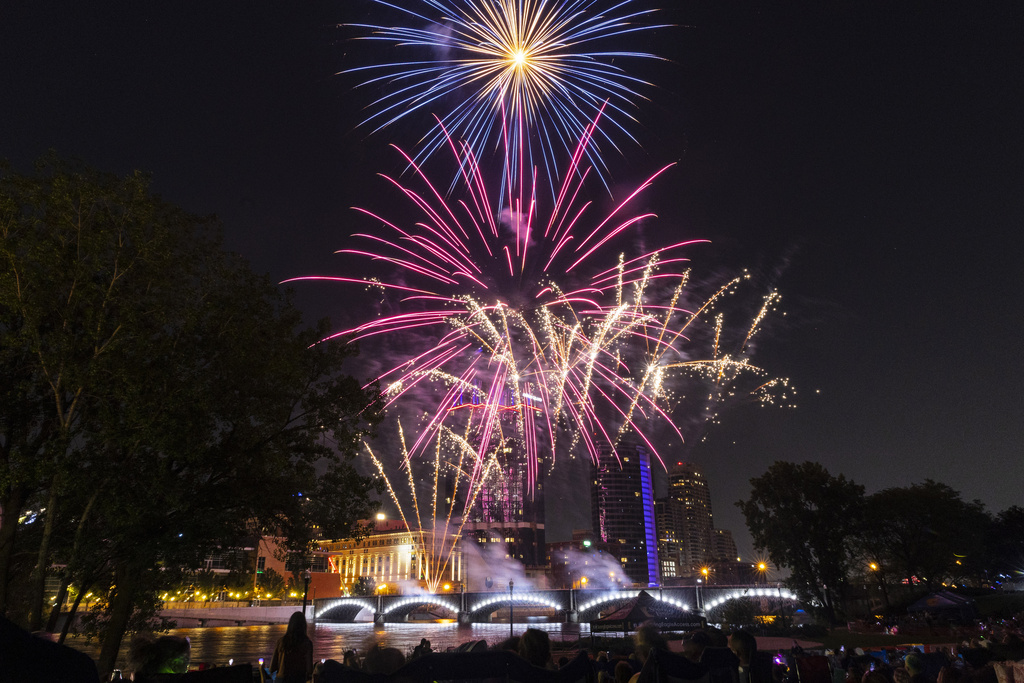 Fourth_of_July_Michigan634145794363.jpg
