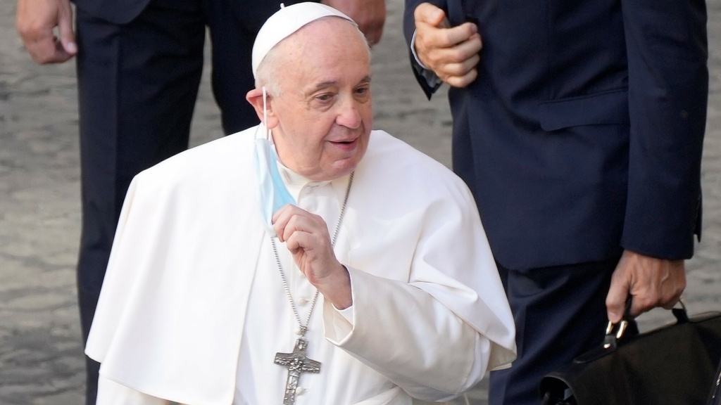 Vatican_Pope_Surgery634017794348.jpg