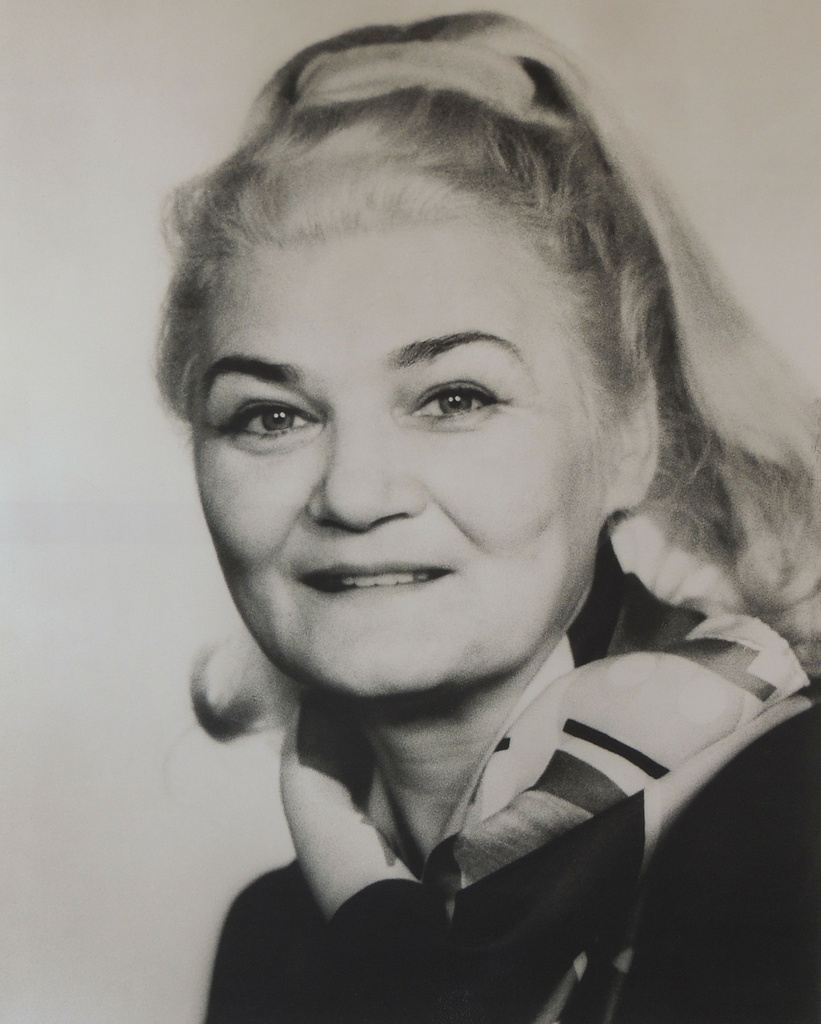 Elena Čepčeková _tasr.jpg