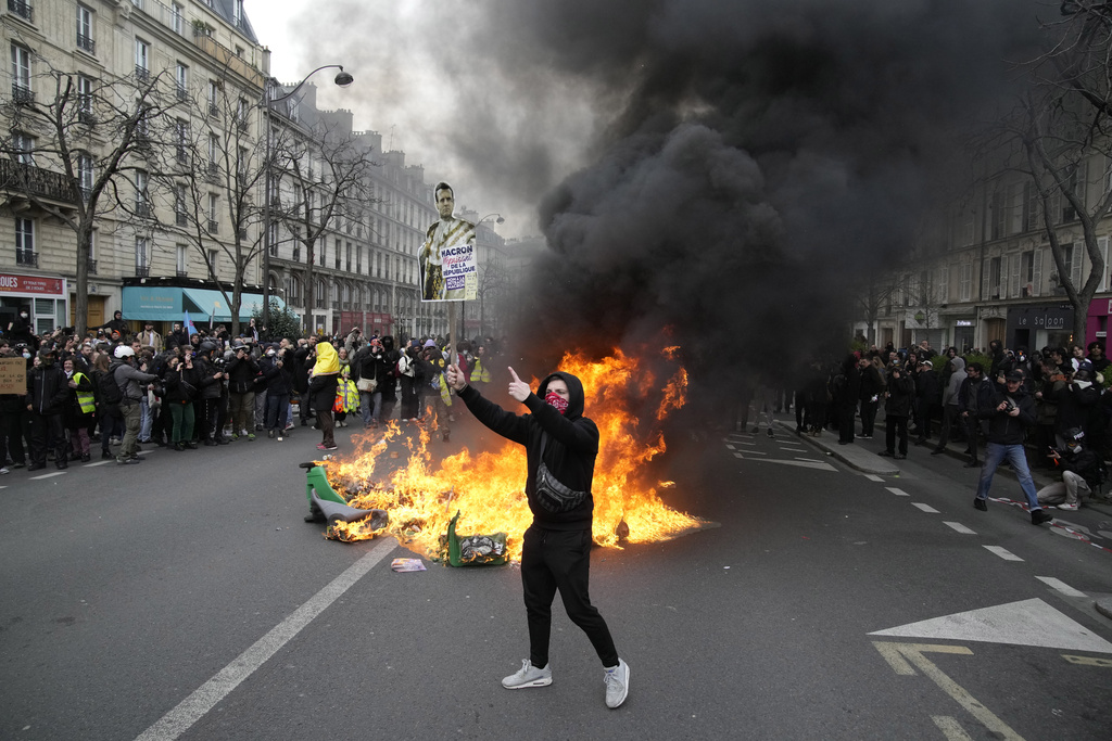 France_Protests233707947273.jpg