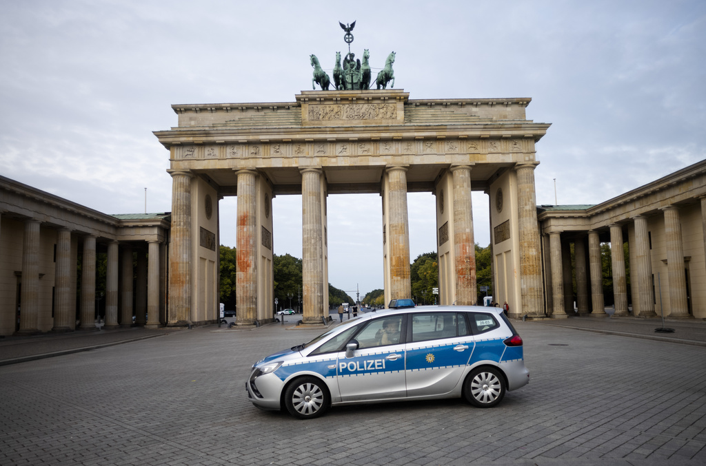 Germany_Brandenburg_Gate709175988989_TASR.jpg
