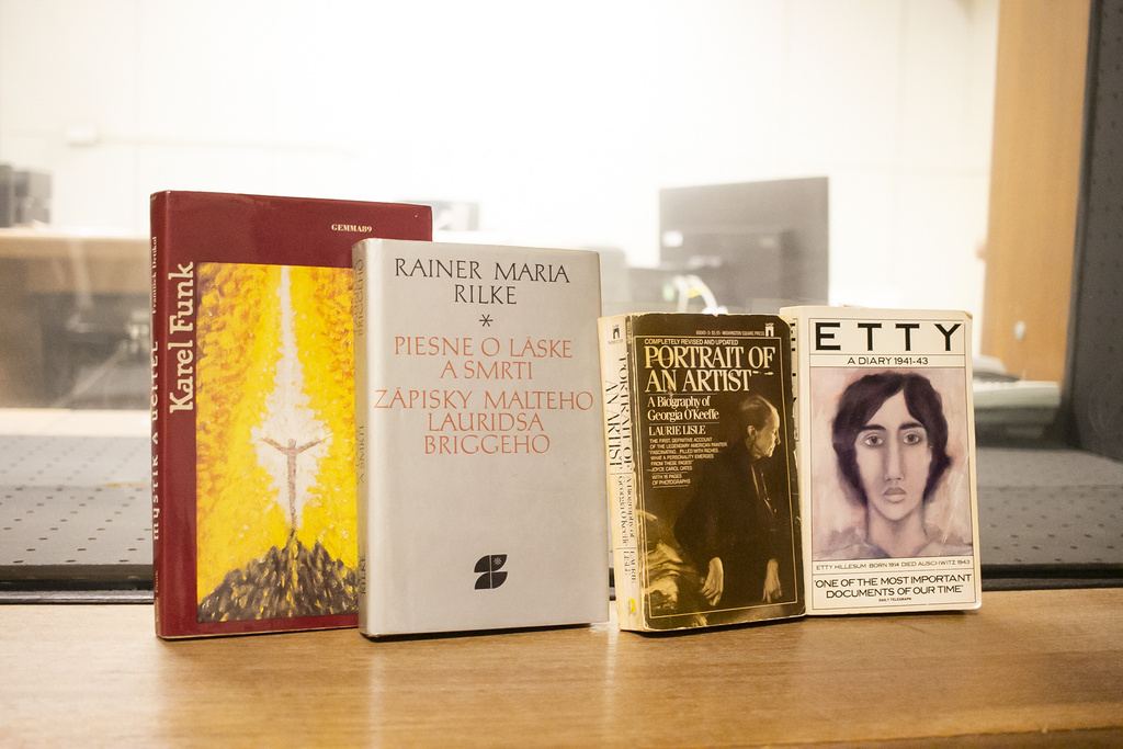 AL BOOK shina.jpg